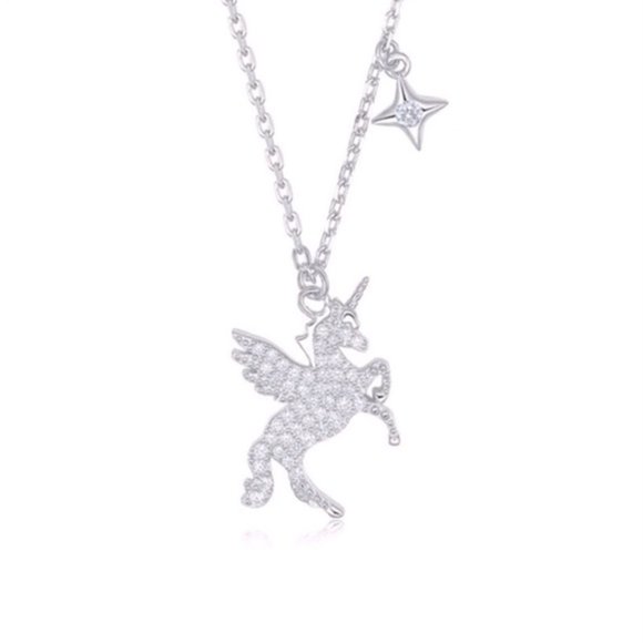 NEW Beautiful 925 Silver White Sapphire Unicorn Necklace - Picture 2 of 5
